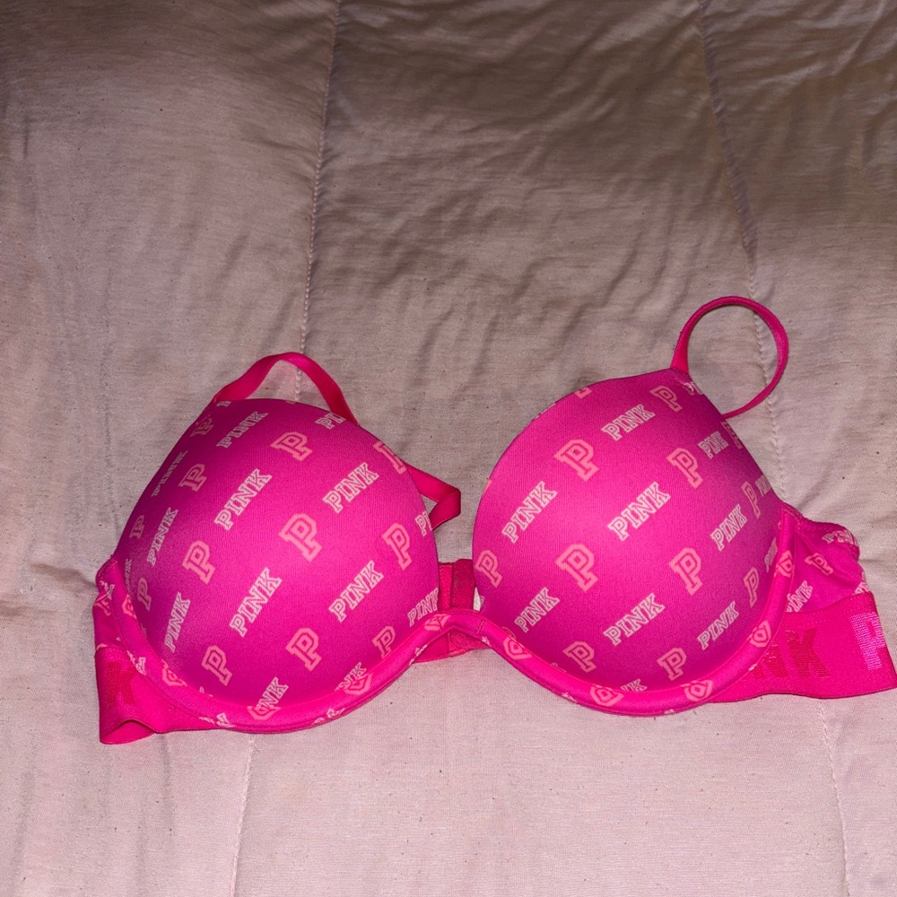 Victoria’s Secret PINK Bra Bombshell Push Up